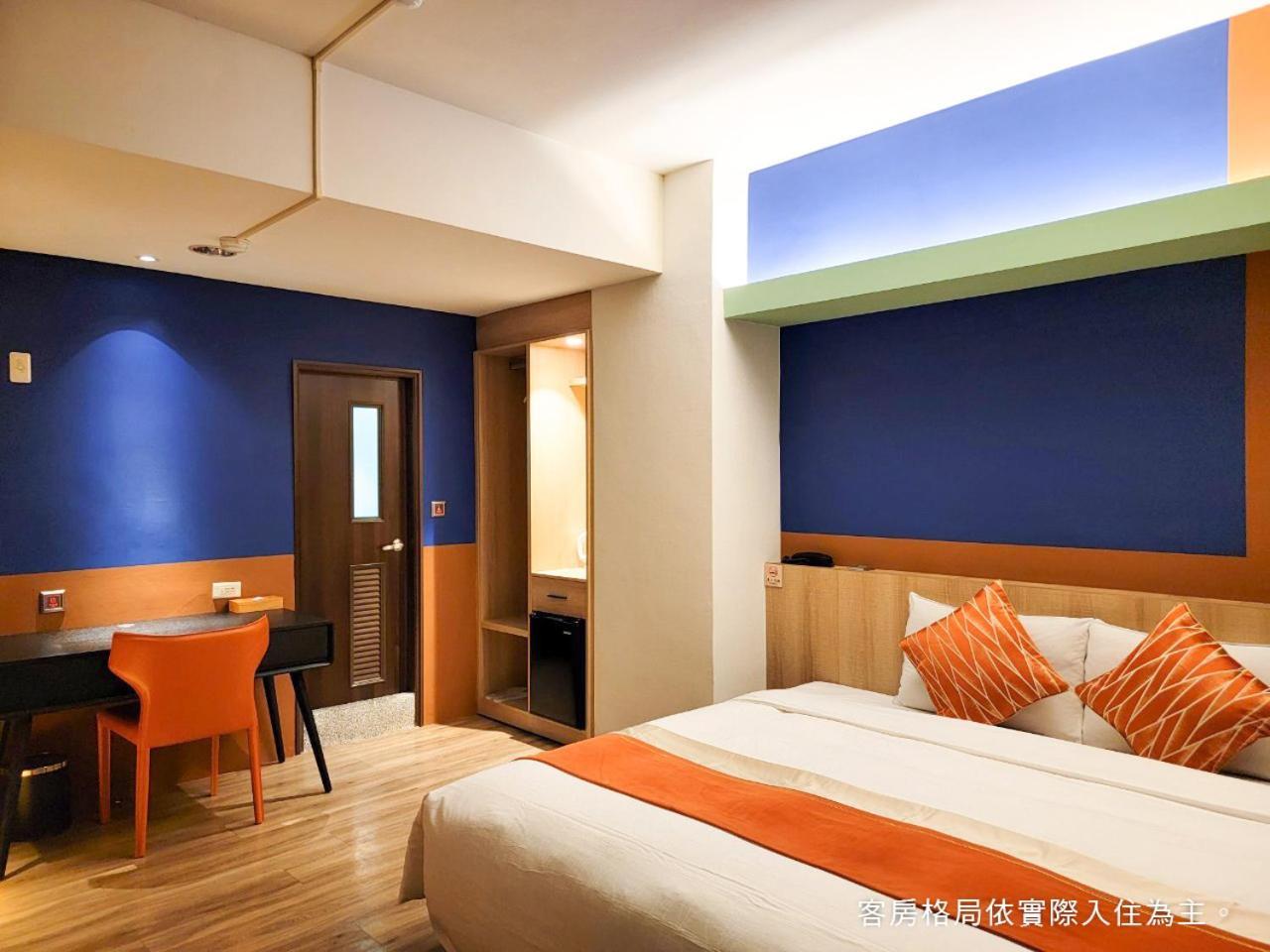 Talmud Hotel Gongyuan Тайджун Екстериор снимка